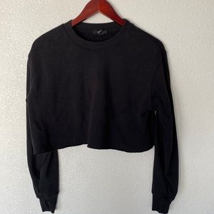 Forever 21 black cropped sweatshirt